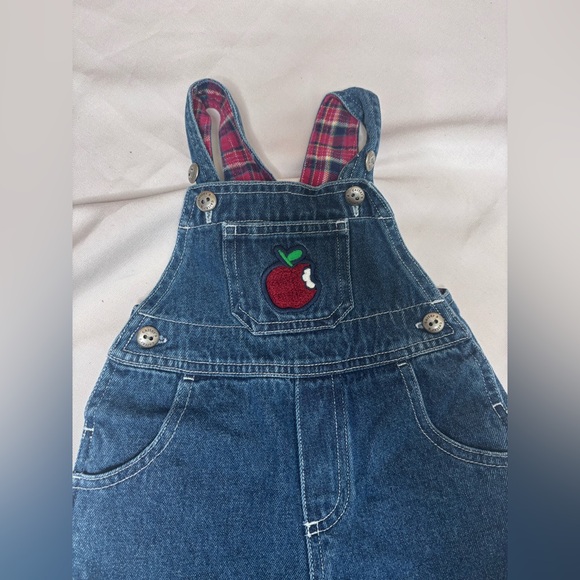 Vintage Carter’s Baby Denim Overalls Apple Embroidered 6–9 Months - Picture 2 of 7
